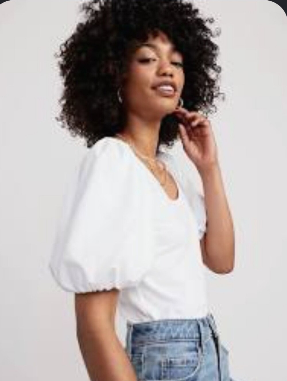 NWT! Old Navy White Puff Sleeve Women's Tee. Size XL